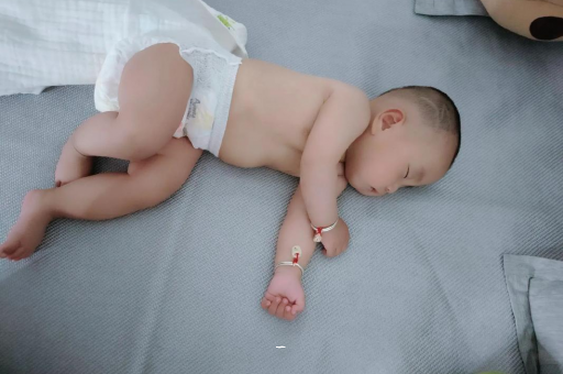 兰州宝宝肠胀气的症状